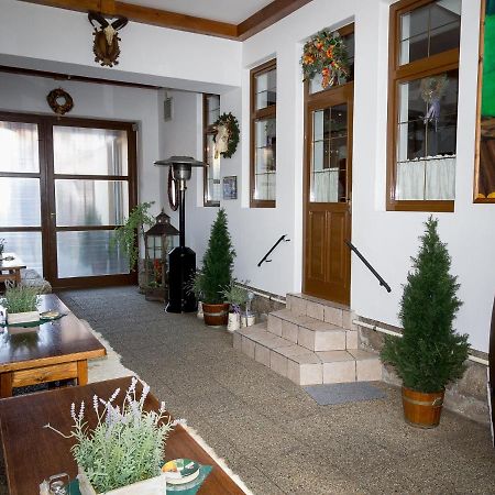 Penzion Gazdovsky Hostinec Topoľčianky Екстериор снимка